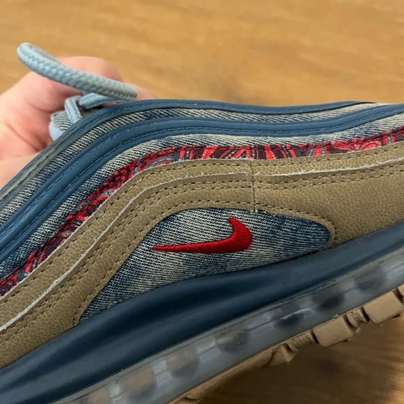 Nike Air Max 97s Women’s Sneaker - Picture 4 of 5